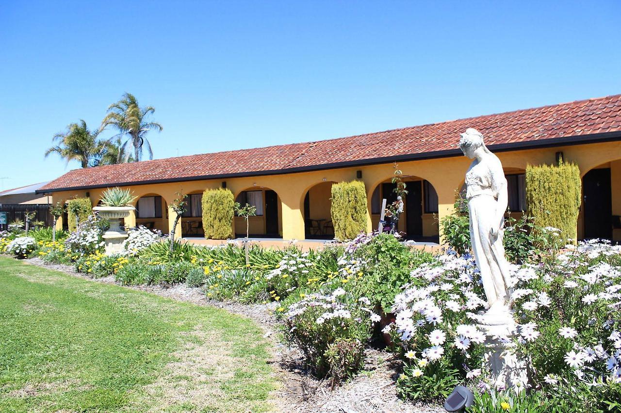 Twin Swans Motel Inverell Εξωτερικό φωτογραφία