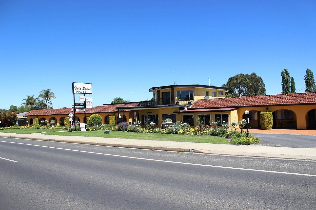 Twin Swans Motel Inverell Εξωτερικό φωτογραφία