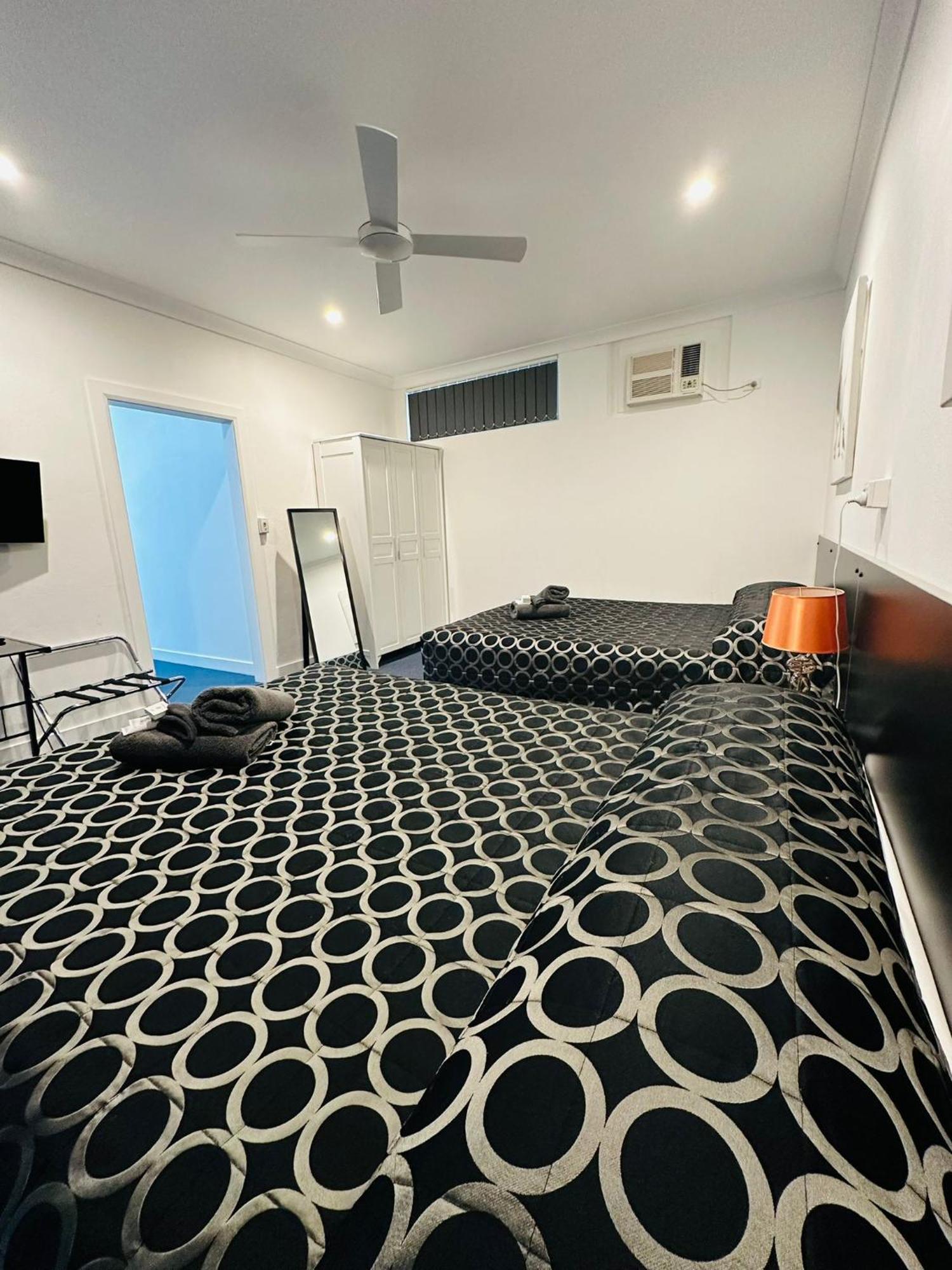 Twin Swans Motel Inverell Εξωτερικό φωτογραφία